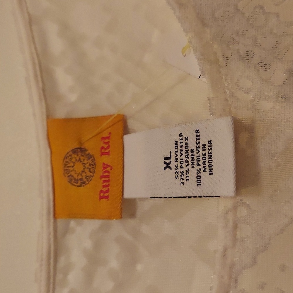Women's Ruby Rd. top - Picture 5 of 6